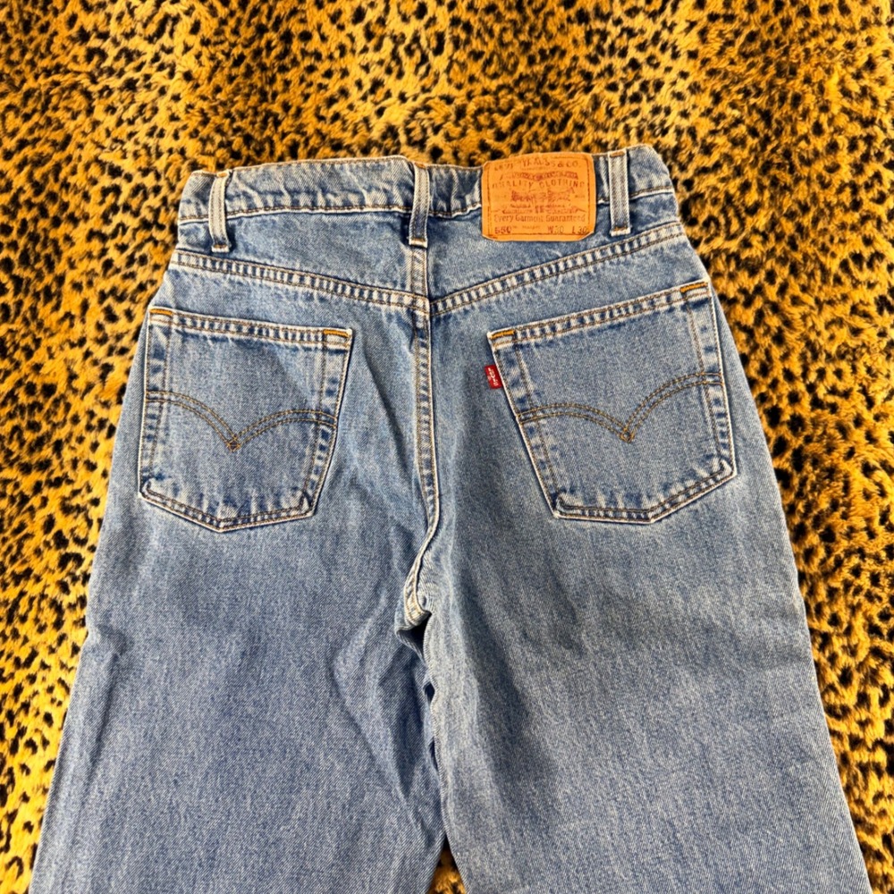 Vintage 90s Levis 550 Relaxed Fit Distressed Jeans 30x30 USA Made Medium Wash